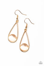 Laden Sie das Bild in den Galerie-Viewer, Over The Moon - Gold Earrings