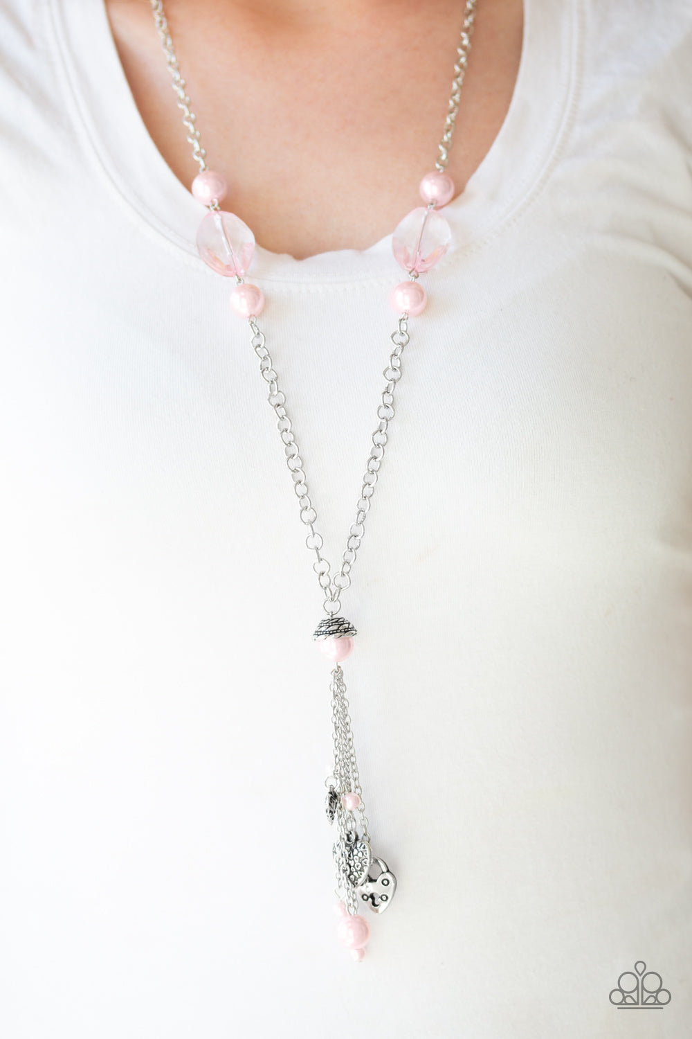 Heart-Stopping Harmony - Pink Pearl Necklace-