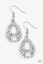 Laden Sie das Bild in den Galerie-Viewer, Share The Wealth - White Earrings