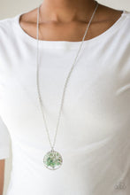 Laden Sie das Bild in den Galerie-Viewer, Naturally Nirvana - Green Necklace