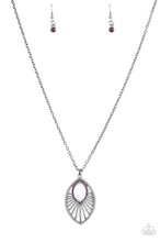 Laden Sie das Bild in den Galerie-Viewer, Court Couture - Purple Necklace