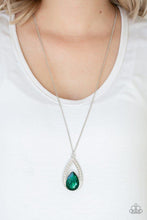 Laden Sie das Bild in den Galerie-Viewer, Notorious Noble - Green necklace