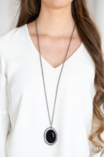 Laden Sie das Bild in den Galerie-Viewer, Harbor Harmony Black Necklace