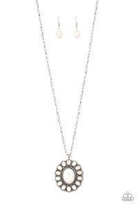 RANCHO ROAMER WHITE NECKLACE