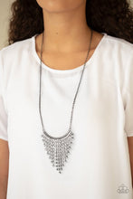 Laden Sie das Bild in den Galerie-Viewer, Glitter Bomb - Black Necklace