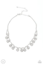 Laden Sie das Bild in den Galerie-Viewer, PRINCESS PROMINENCE WHITE CHOKER NECKLACE