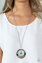 Laden Sie das Bild in den Galerie-Viewer, Inner Tranquility - Green Necklace