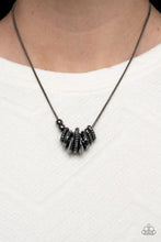 Laden Sie das Bild in den Galerie-Viewer, Mechanical Mischief - Black Necklace