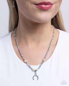 Trendy Trenchant - Silver