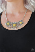 Laden Sie das Bild in den Galerie-Viewer, Feeling Inde-PENDANT- Yellow Necklace