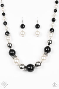 New York Nightlife - black/white necklace