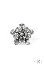 Load image into Gallery viewer, Petal Pusher- Silver ring