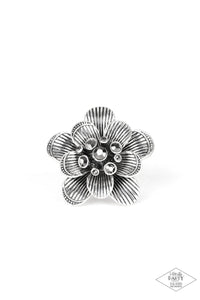 Petal Pusher- Silver ring