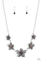 Cargar imagen en el visor de la galería, Wallflower Wonderland - Purple necklace