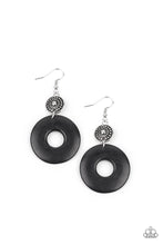 Laden Sie das Bild in den Galerie-Viewer, Earthy Epicenter - Black earring