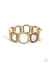 Cargar imagen en el visor de la galería, Socialite Shells - gold bracelet