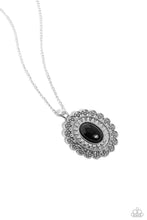Laden Sie das Bild in den Galerie-Viewer, Mesa Medallion - Black necklace