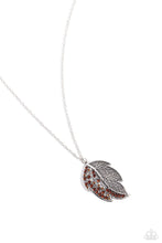 Laden Sie das Bild in den Galerie-Viewer, A Mid-AUTUMN Nights Dream - Brown necklace
