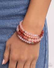 Laden Sie das Bild in den Galerie-Viewer, Defaced Dance - pink - bracelet