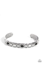Laden Sie das Bild in den Galerie-Viewer, Cactus Canopy - Black bracelet