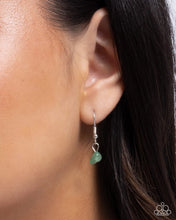 Laden Sie das Bild in den Galerie-Viewer, Chiseled Confidence green necklace