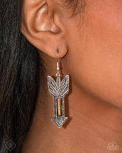 Load image into Gallery viewer, Simply Santa Fe - Fashion Fix 4/25