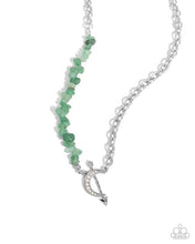Laden Sie das Bild in den Galerie-Viewer, Chiseled Confidence green necklace