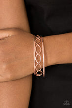 Laden Sie das Bild in den Galerie-Viewer, Metal Manic Copper  Bracelet