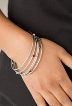 Laden Sie das Bild in den Galerie-Viewer, Delicate Decadence - Red bracelet