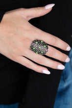 Cargar imagen en el visor de la galería, Floral Fancies Green Ring