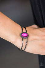 Laden Sie das Bild in den Galerie-Viewer, All Done Up Pink  Bracelet