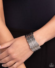 Laden Sie das Bild in den Galerie-Viewer, Into the Horizon - Silver bracelet