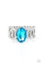 Laden Sie das Bild in den Galerie-Viewer, Supreme Bling - Blue  Ring