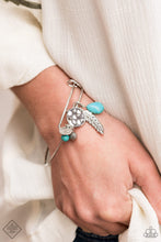Load image into Gallery viewer, Simply Santa Fe Fashion Fix 5/21