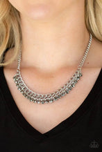 Laden Sie das Bild in den Galerie-Viewer, Glow and Grind - Silver necklace