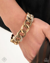 Laden Sie das Bild in den Galerie-Viewer, Magnificent Musings - Trend Blend Set - Fashion Fix March 2025