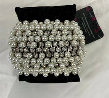Load image into Gallery viewer, One In A Billionaire Pearl Zi Bracelet