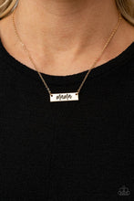 Laden Sie das Bild in den Galerie-Viewer, Blessed Mama - Gold necklace
