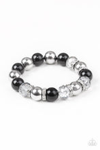 Laden Sie das Bild in den Galerie-Viewer, Camera Chic - Black bracelet