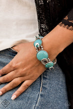 Load image into Gallery viewer, Simply Santa Fe - 2/20