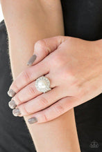 Load image into Gallery viewer, Fiercely 5th Avenue - 3/19