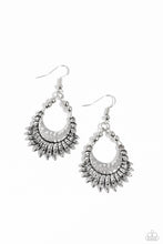 Laden Sie das Bild in den Galerie-Viewer, Lunar Luxury Silver Earrings