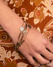 Laden Sie das Bild in den Galerie-Viewer, Simply Santa Fe Fashion Fix 1/25