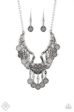 Laden Sie das Bild in den Galerie-Viewer, Treasure Temptress Silver Necklace