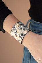 Cargar imagen en el visor de la galería, Serpent Shimmer Multi Urban Bracelet - SC Bling Boutique