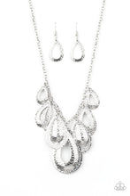 Cargar imagen en el visor de la galería, Teardrop Tempest Silver Necklace