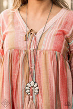 Load image into Gallery viewer, Simply Santa Fe Fashion Fix 4/20