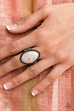 Load image into Gallery viewer, Simply Santa Fe Fashion Fix 4/20