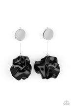 Laden Sie das Bild in den Galerie-Viewer, Petal Pathways - Black - SC Bling Boutique