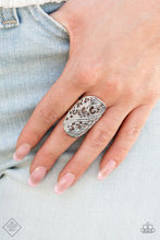 Load image into Gallery viewer, Glimpses of Malibu 8/21 Fashion Fix Pink
